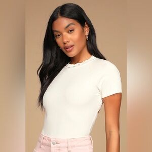 NWOT Lulus White Short Sleeve Backless Bodysuit